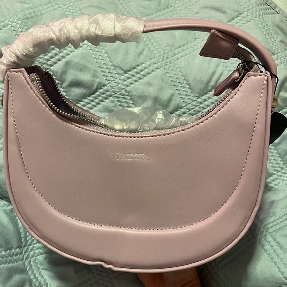 Vividora Lavender Crescent Shoulder Bag with Dust Bag and Shoulder Strap NWT - Picture 1 of 6